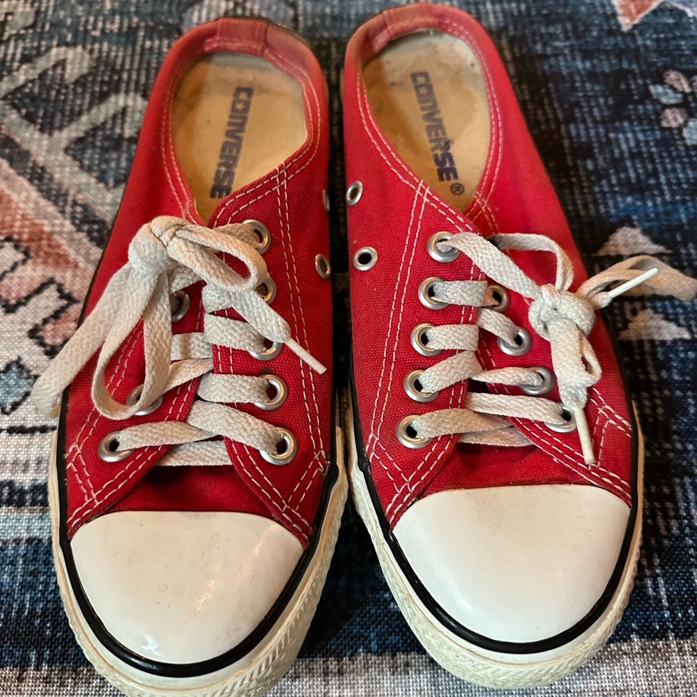 Converse Slides. Women’s Size 7.